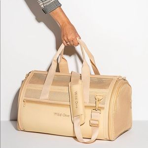 Pet Travel Carrier — Wild One